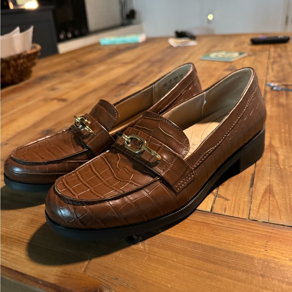 Lifestride soft stride loafers.